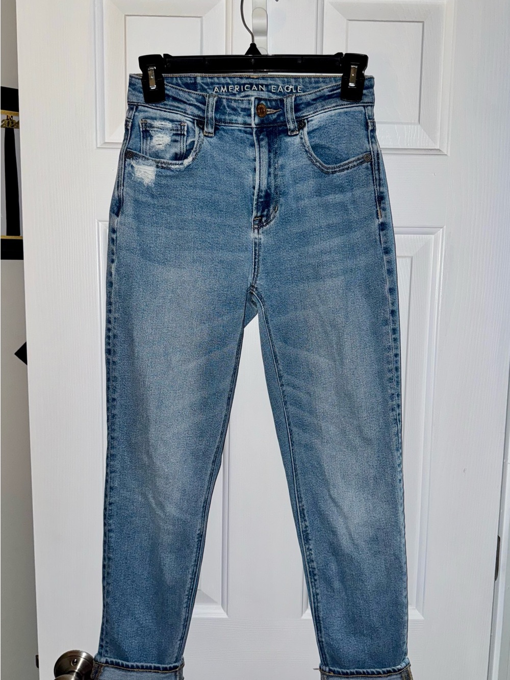 American Eagle Outfitters Medium Wash High-Rise Mom Jeans